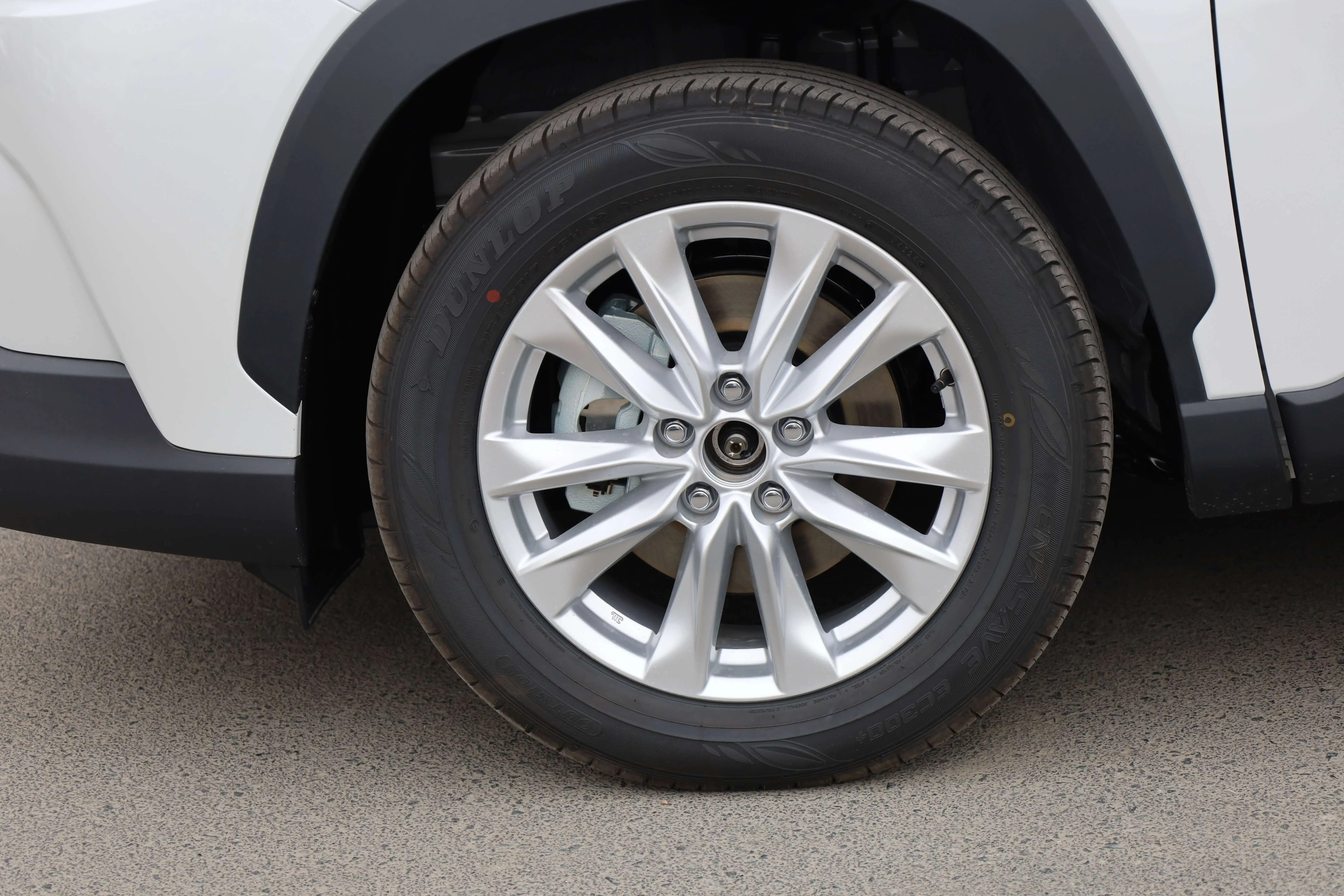 TOYOTA COROLLA CROSS 2.0L ELITE EDITION MID RANGE 2024 MODEL images