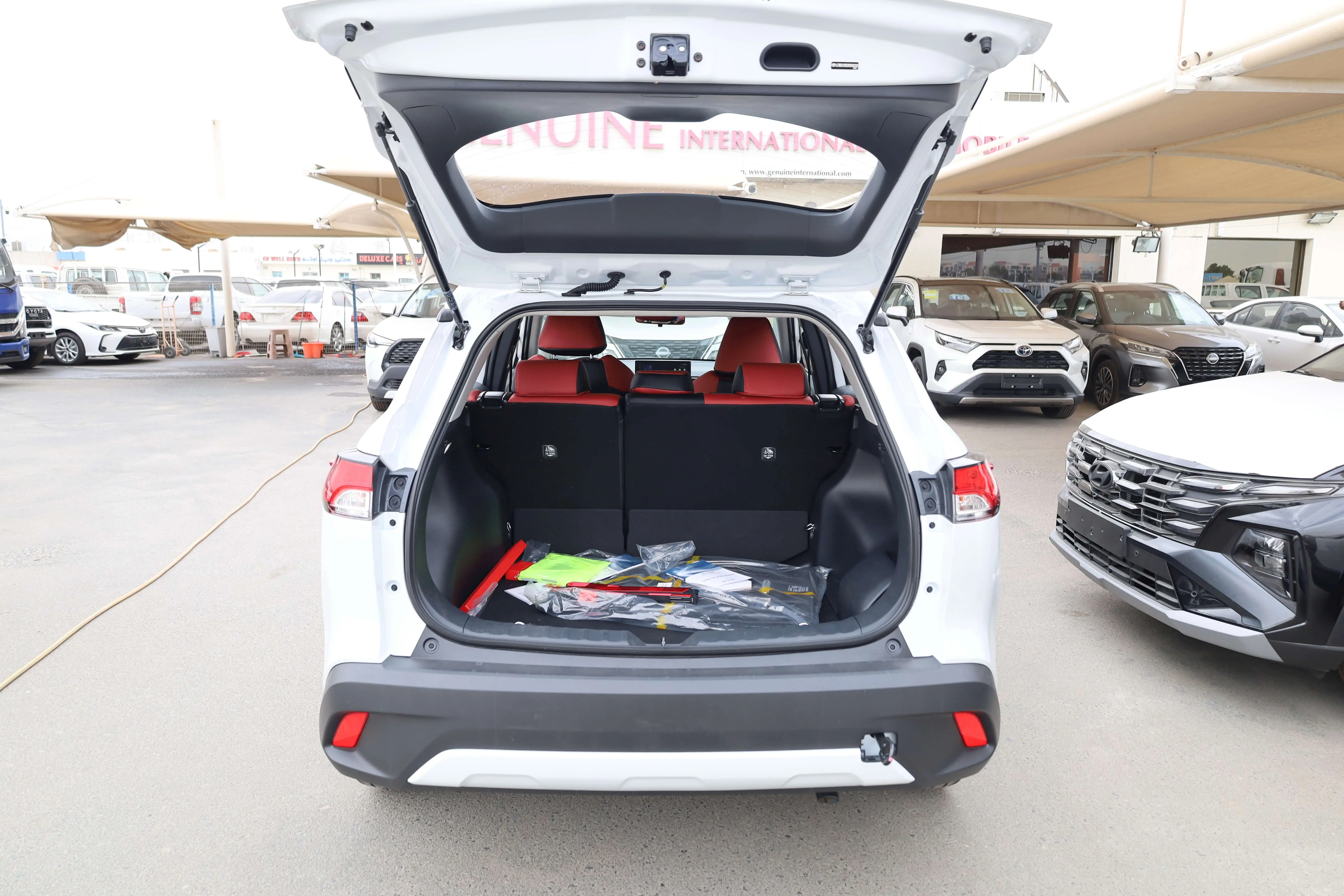 TOYOTA COROLLA CROSS 2.0L ELITE EDITION MID RANGE 2024 MODEL images