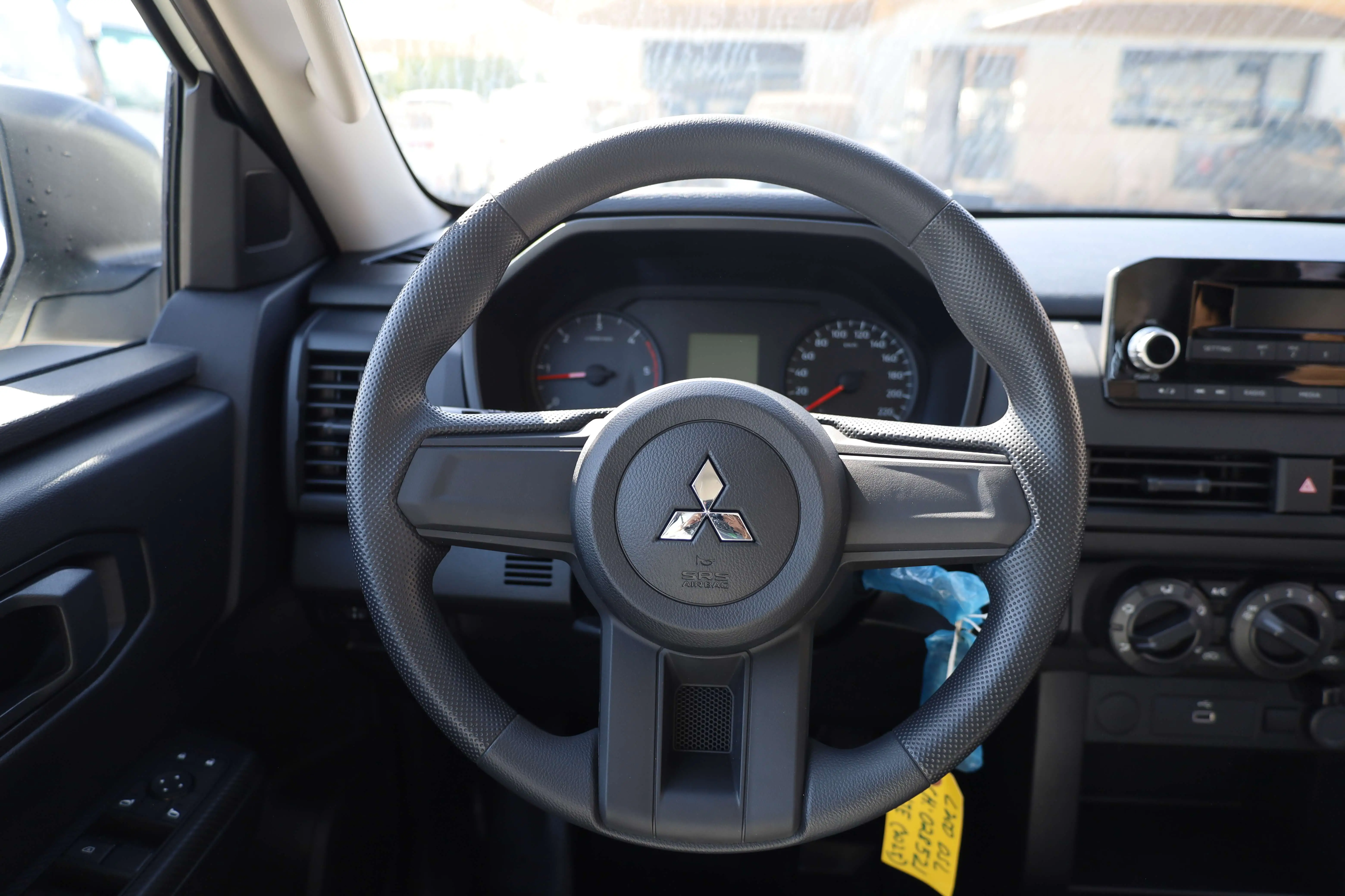 MITSUBISHI L200 BASIC 2.4L MT 2025 MODEL images