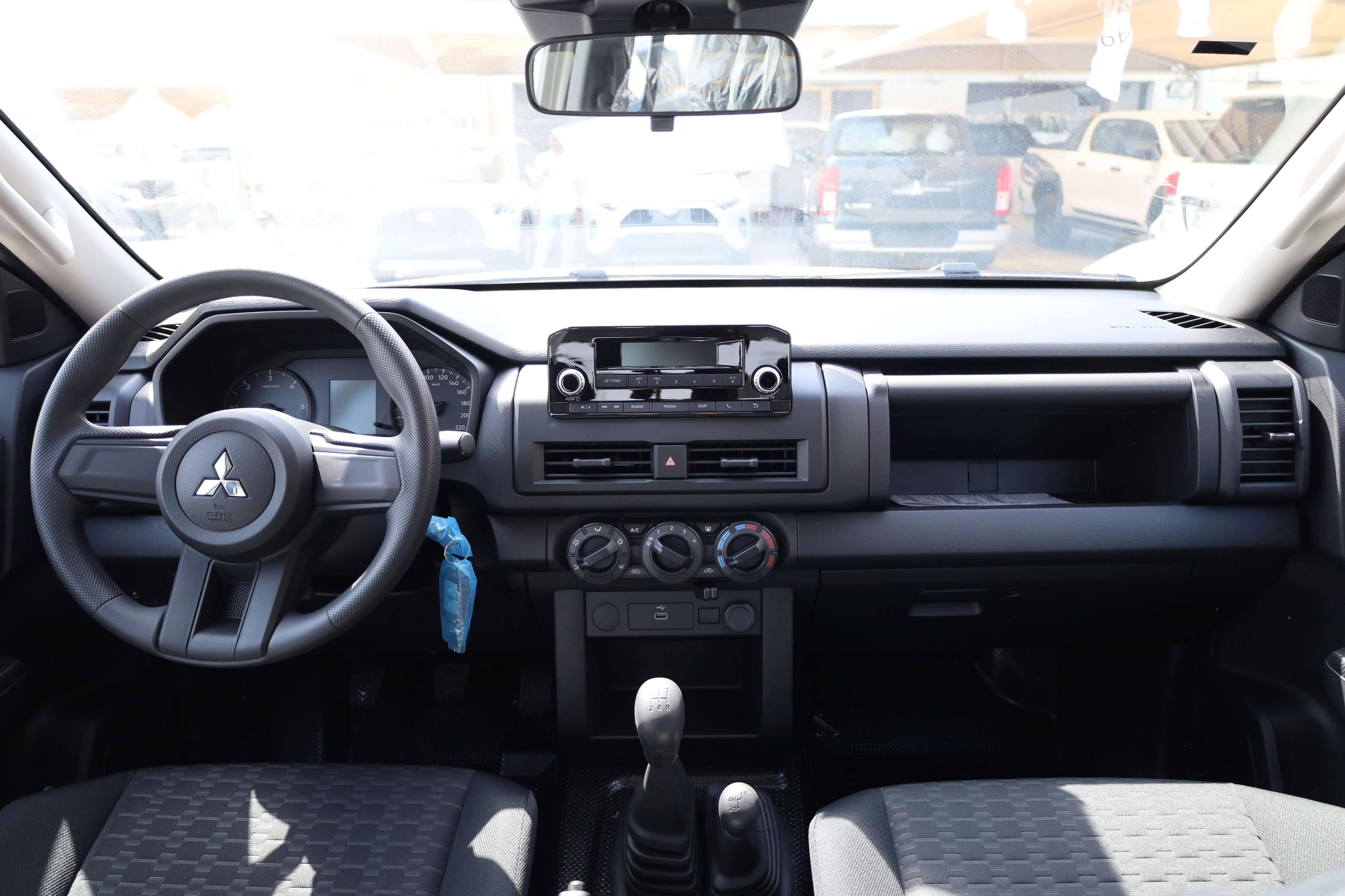 MITSUBISHI L200 2.4L MT BASIC 2025 MODEL images