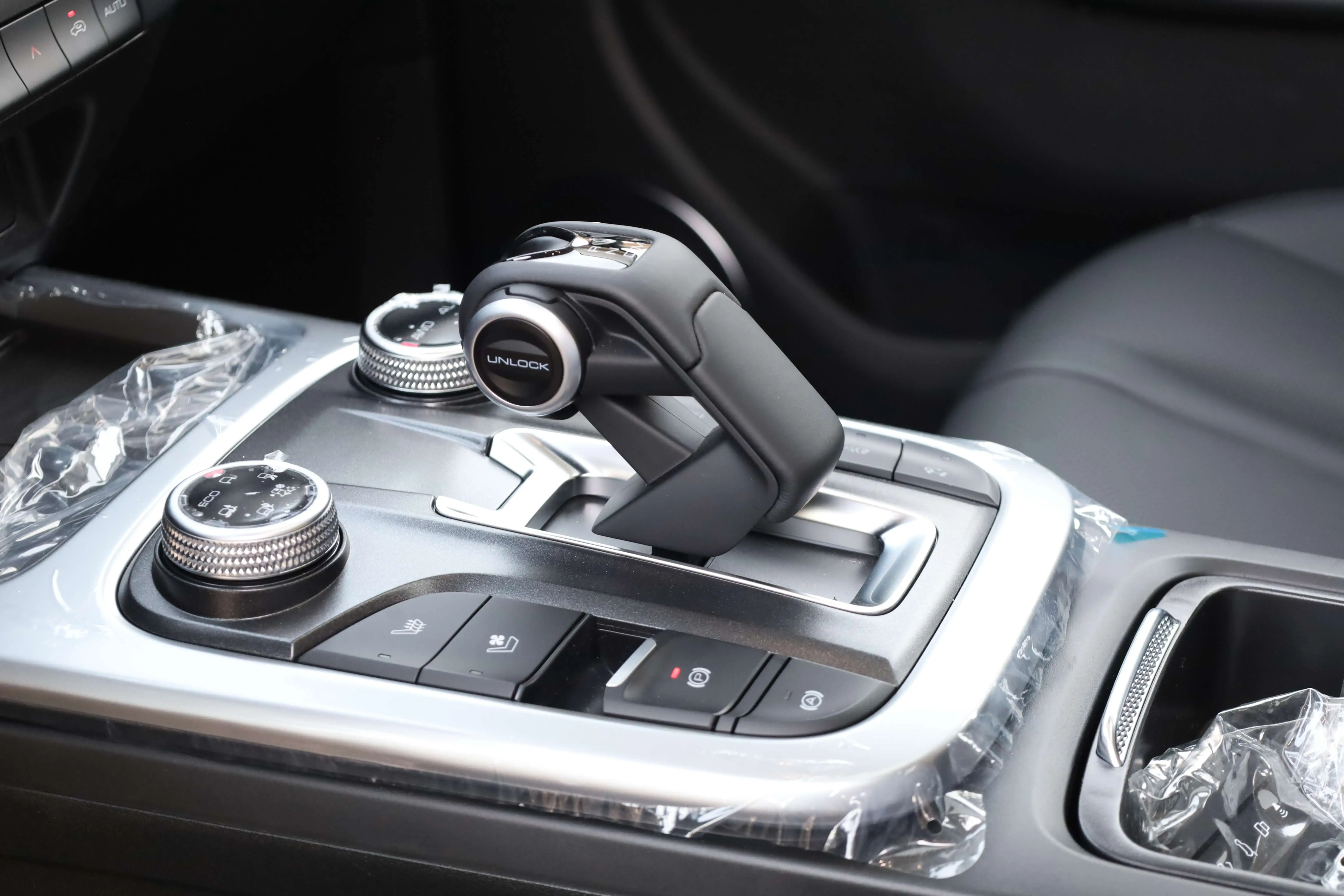 GWM TANK 300 2.0L Turbo 2025 Model images