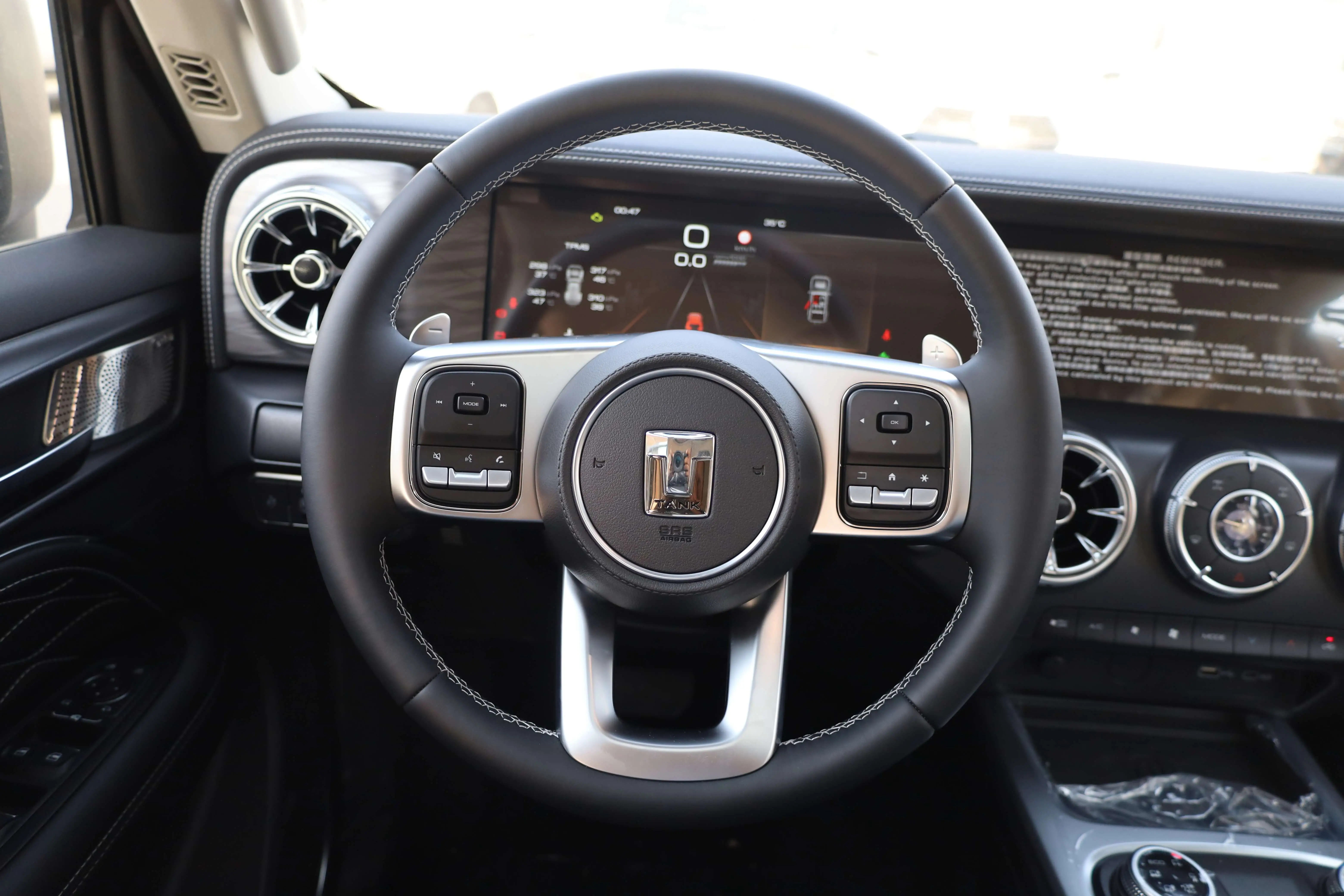 GWM TANK 300 2.0L Turbo 2025 Model images