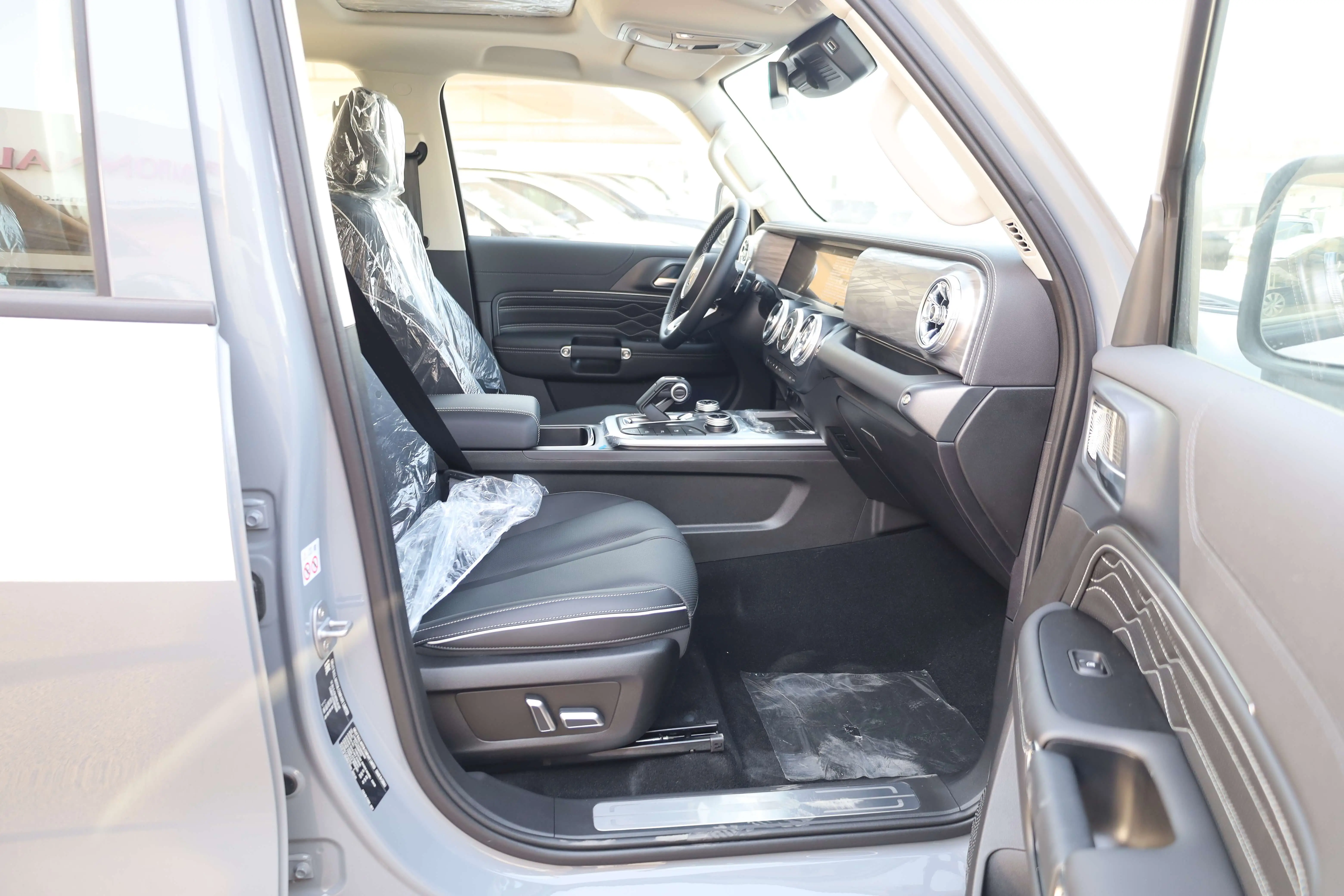 GWM TANK 300 2.0L Turbo 2025 Model images