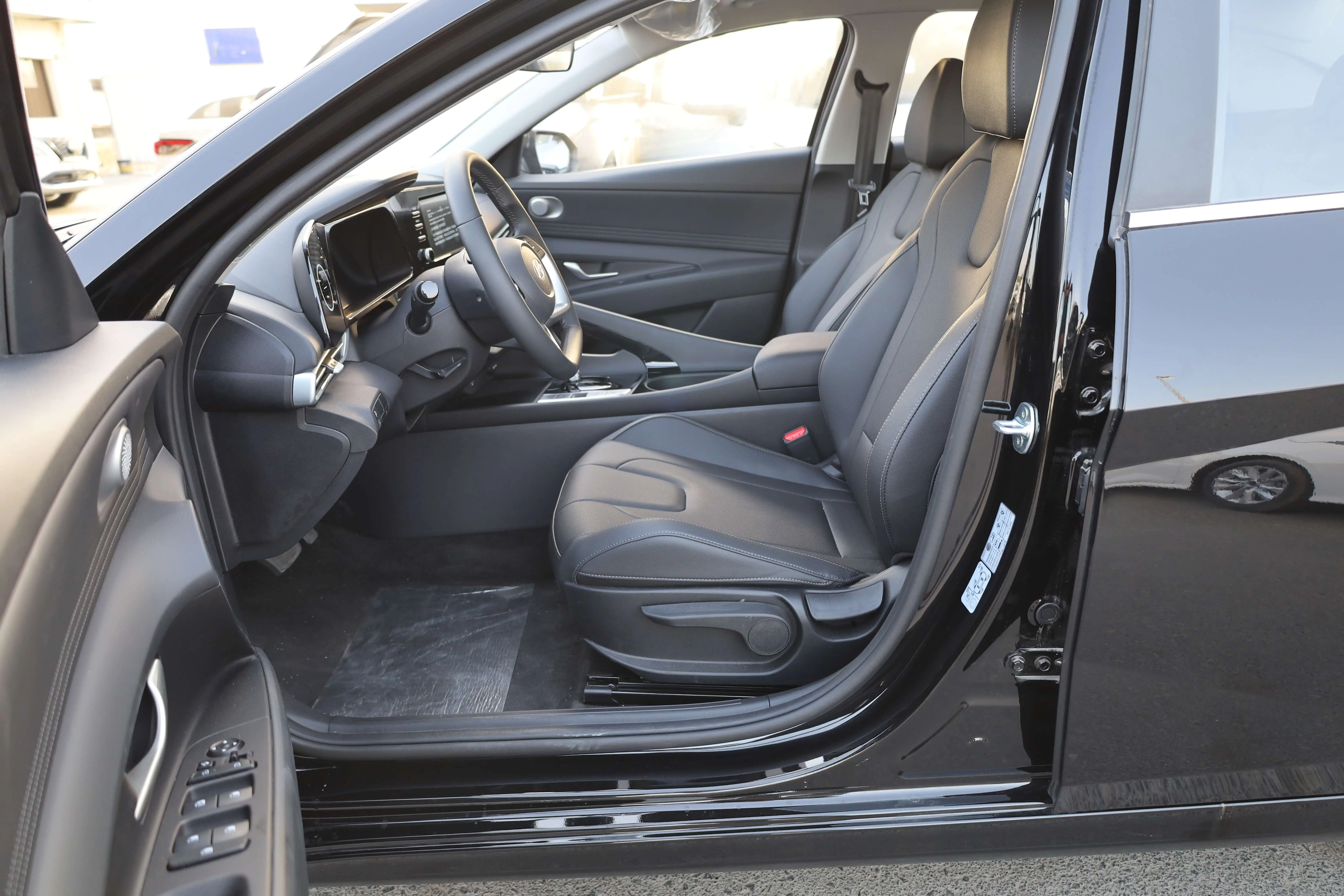 Hyundai Elantra GLX Elite 2025 Model images