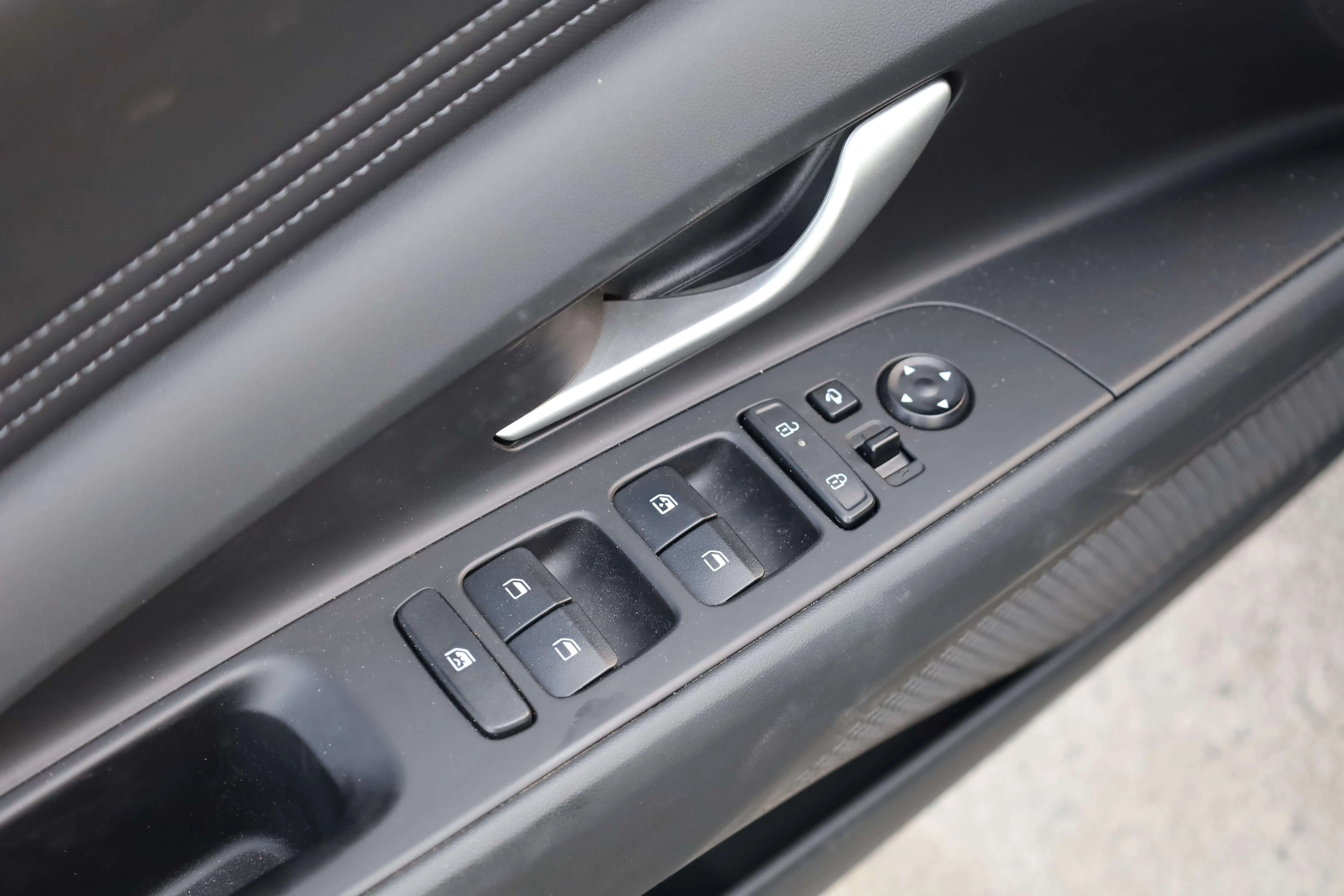 Hyundai Elantra GLX Elite 2025 Model images