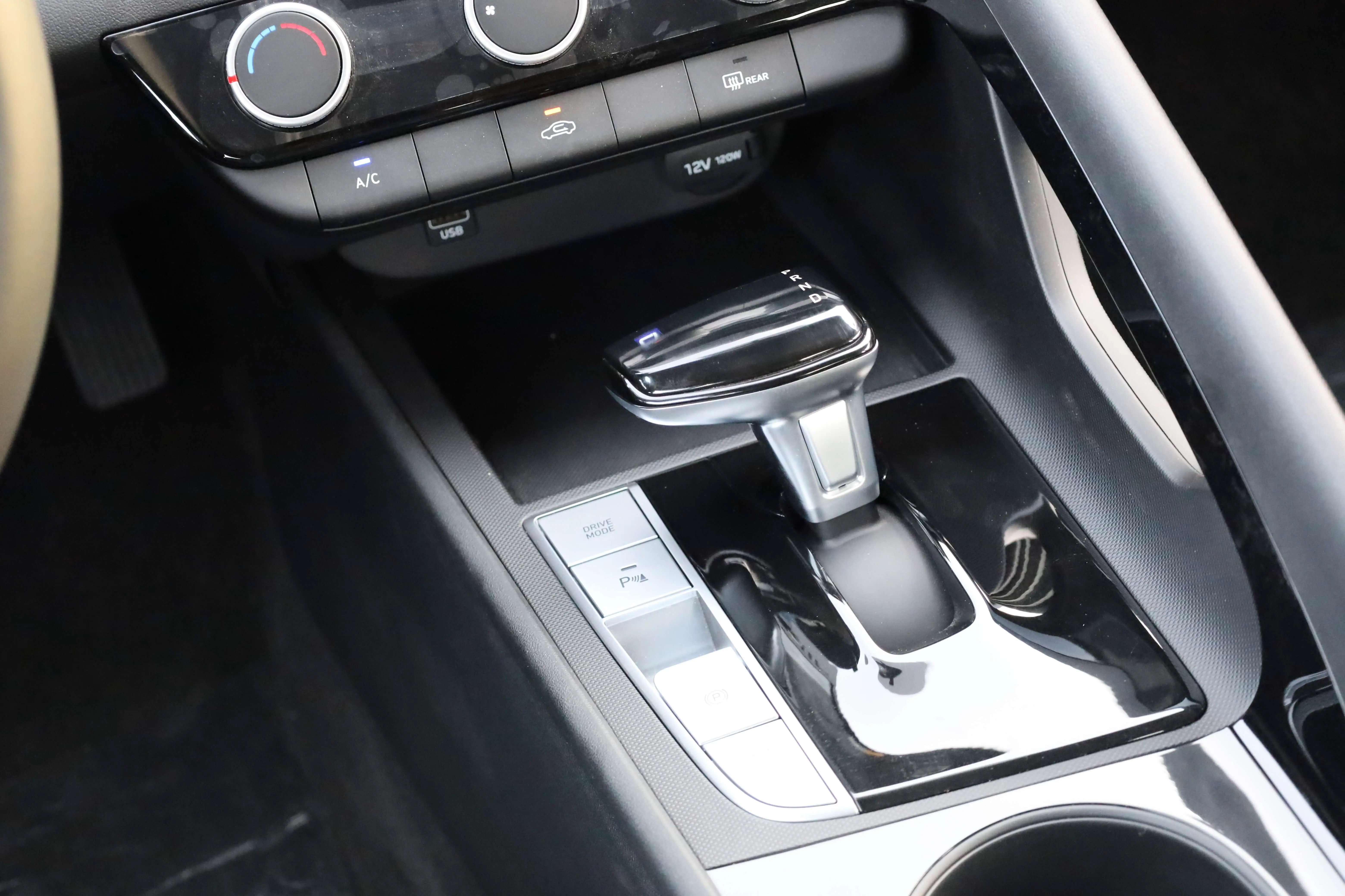 Hyundai Elantra GLX Elite 2025 Model images