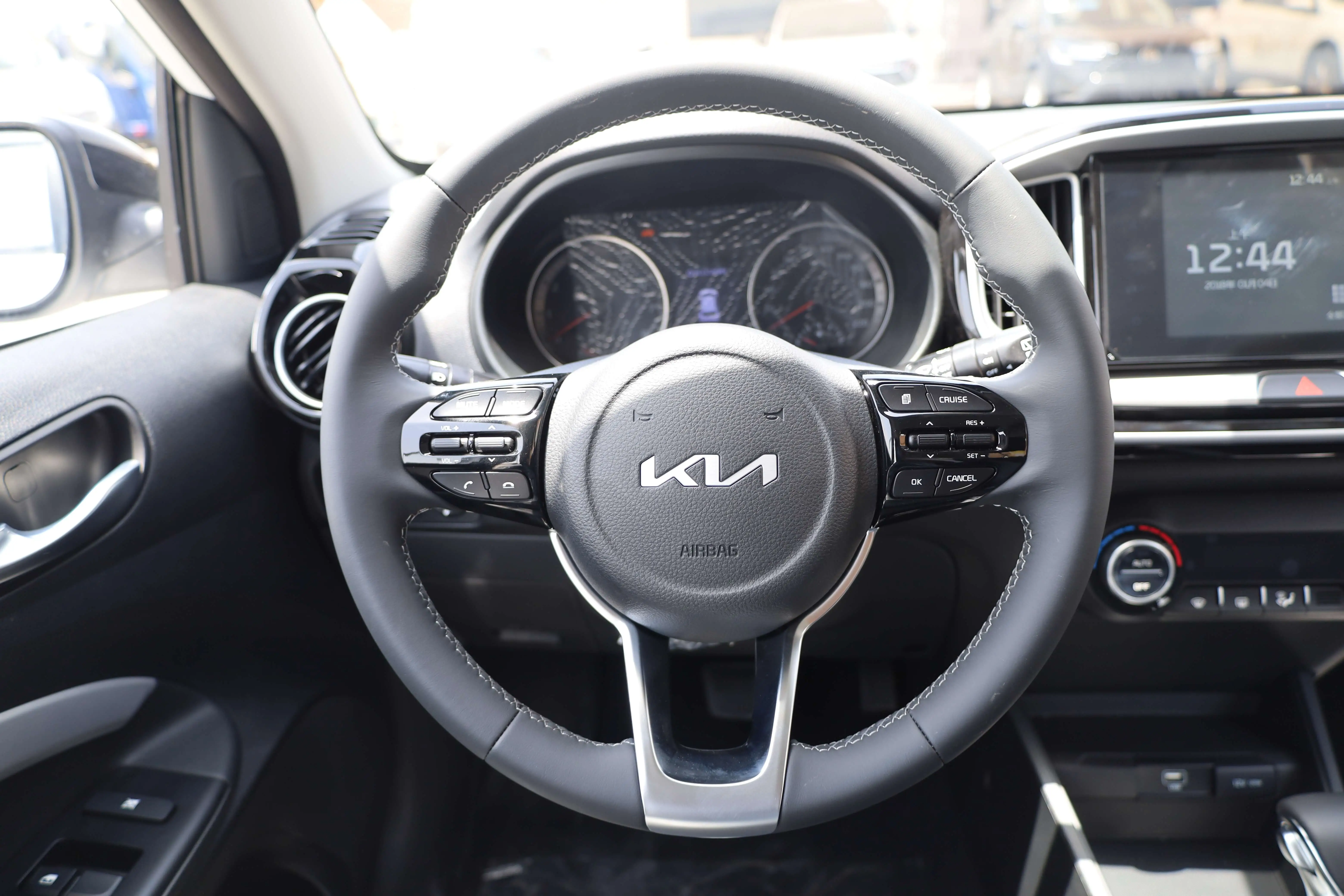 KIA KX1 Skylight 1.4L 2025 Model images