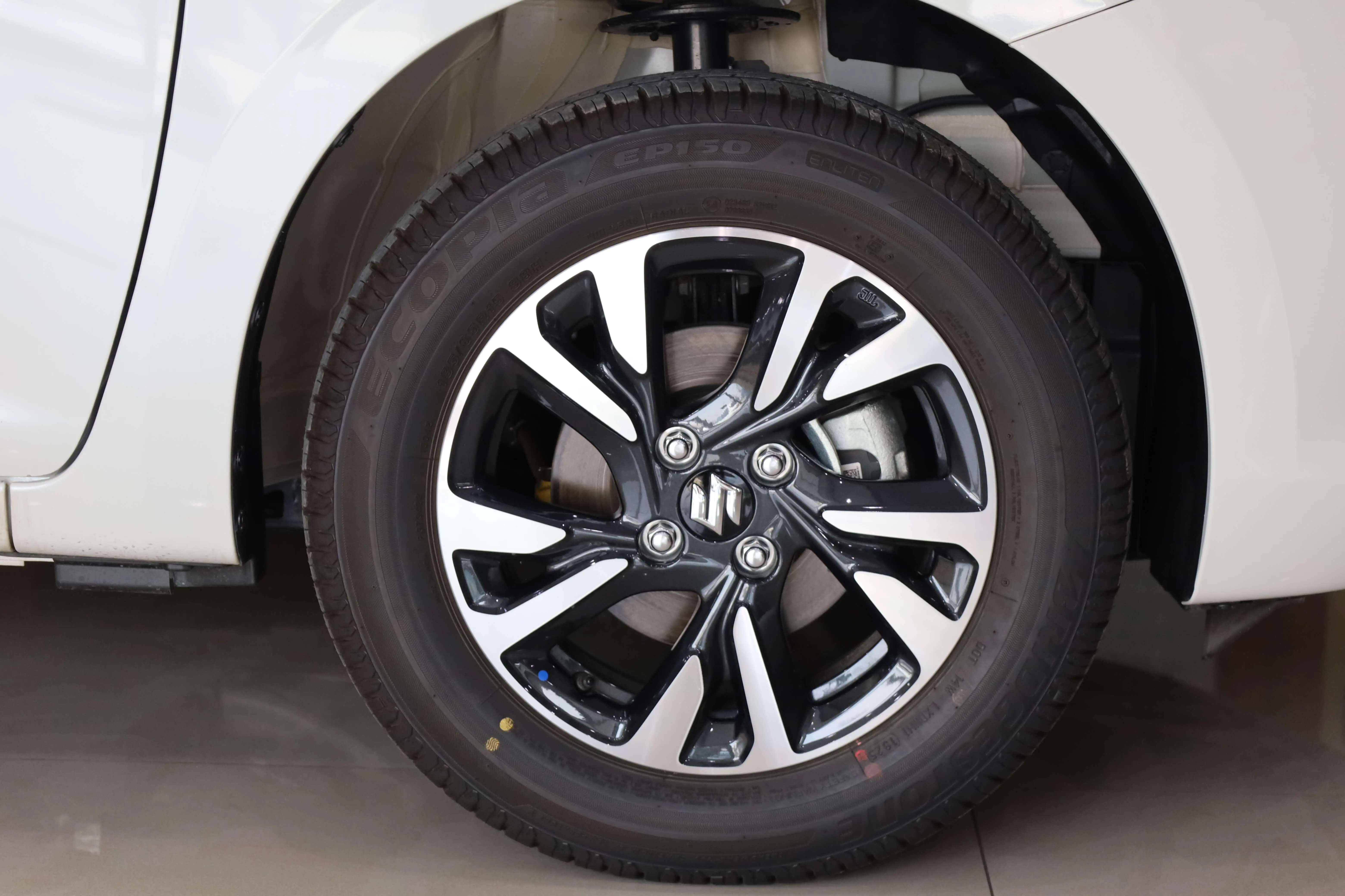 Suzuki Swift 1.2L GLX 2026 Model images