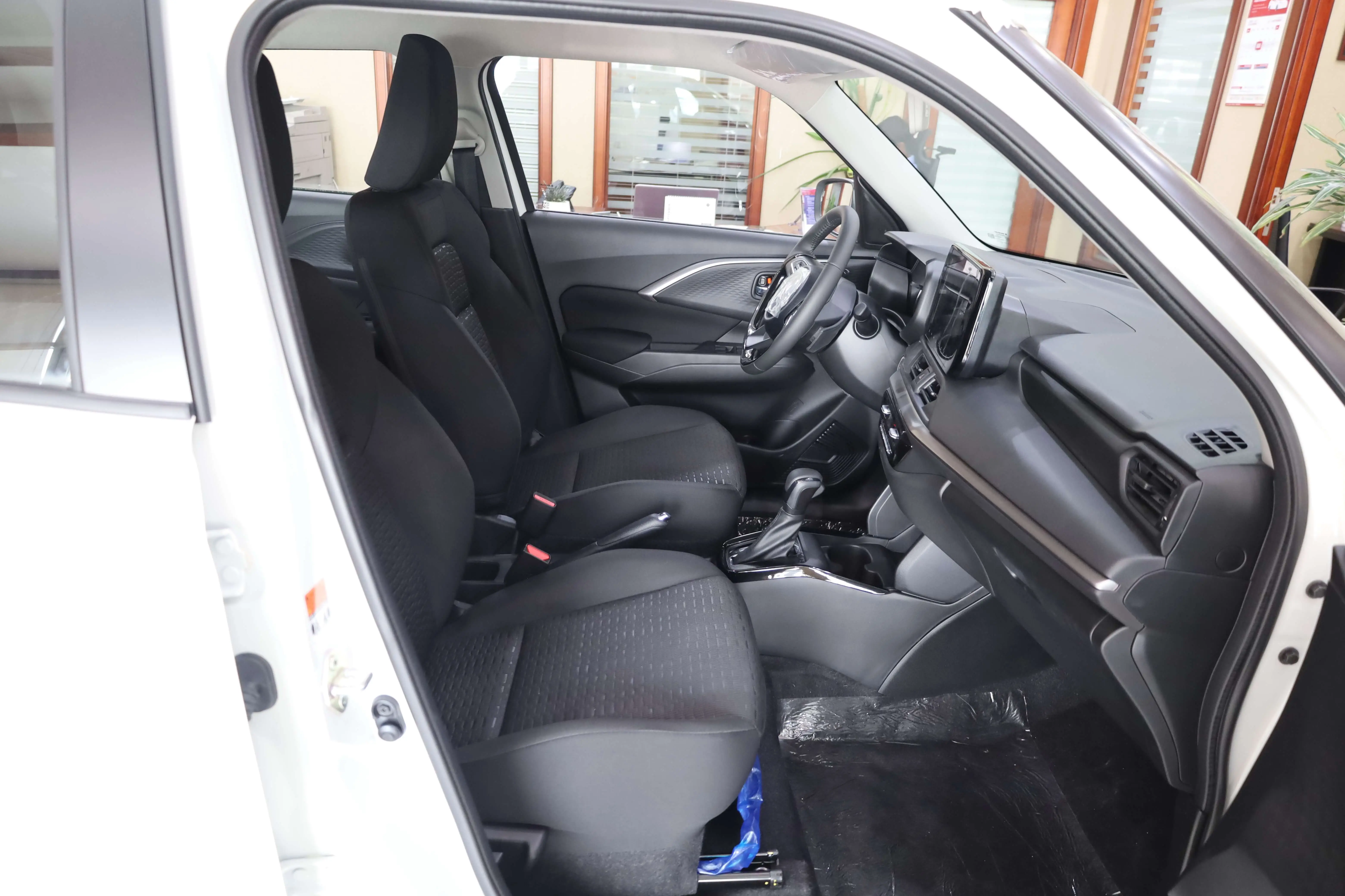 Suzuki Swift 1.2L GLX 2026 Model images