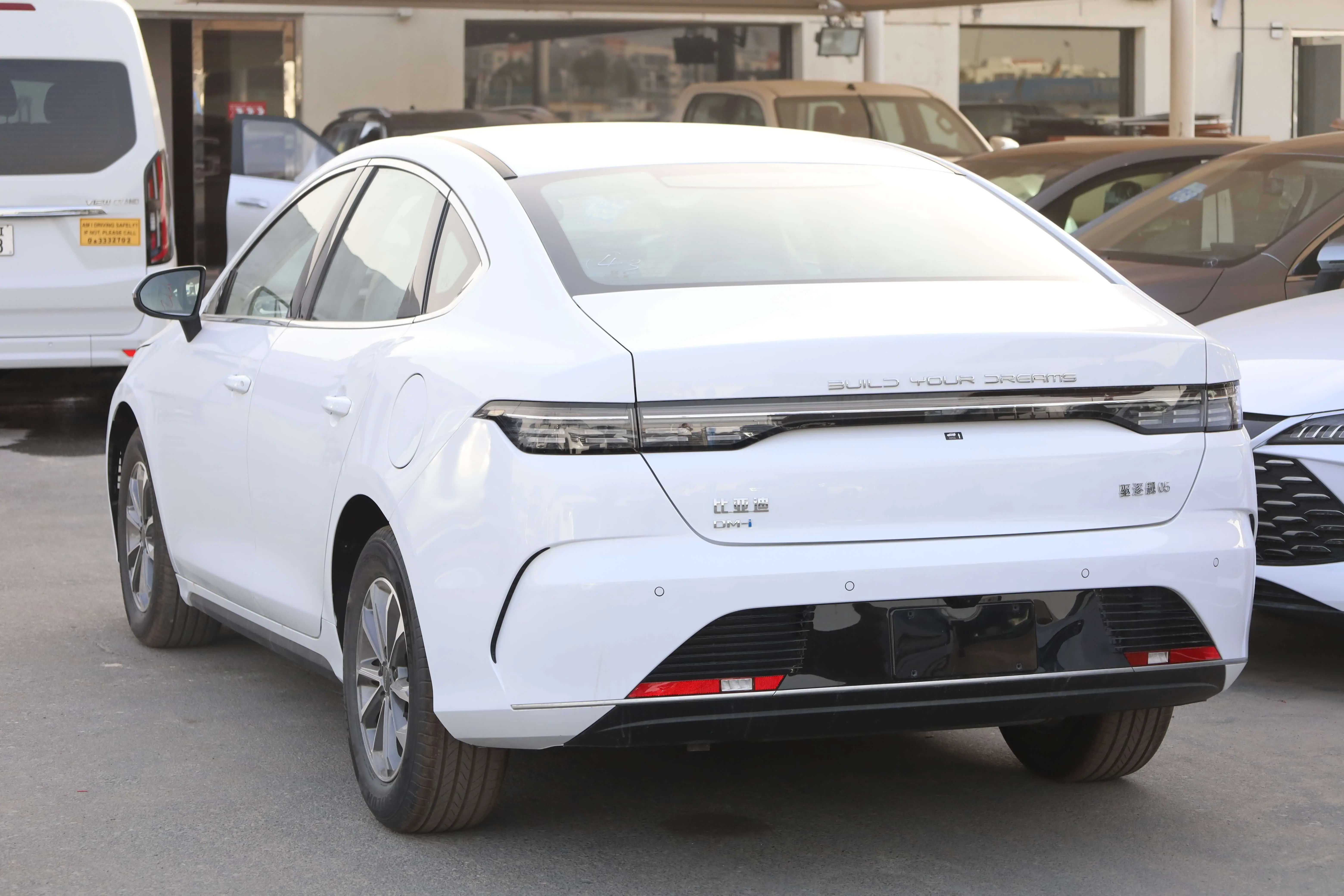 BYD DESTROYER 1.5L PLUG-IN HYBRID LUXURY 2025 MODEL images