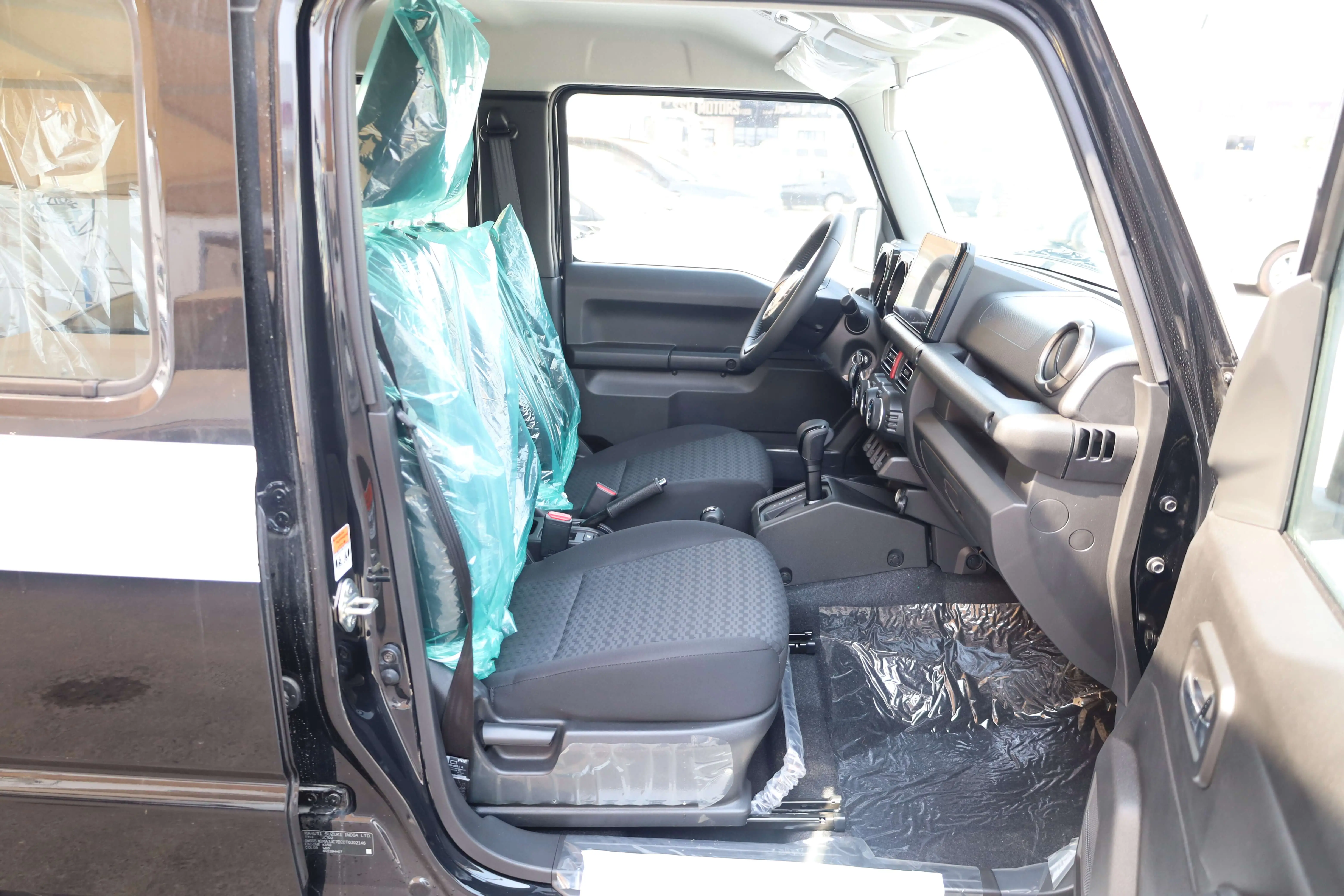 Suzuki JIMNY 1.5L GLX 5door 2026 Model images