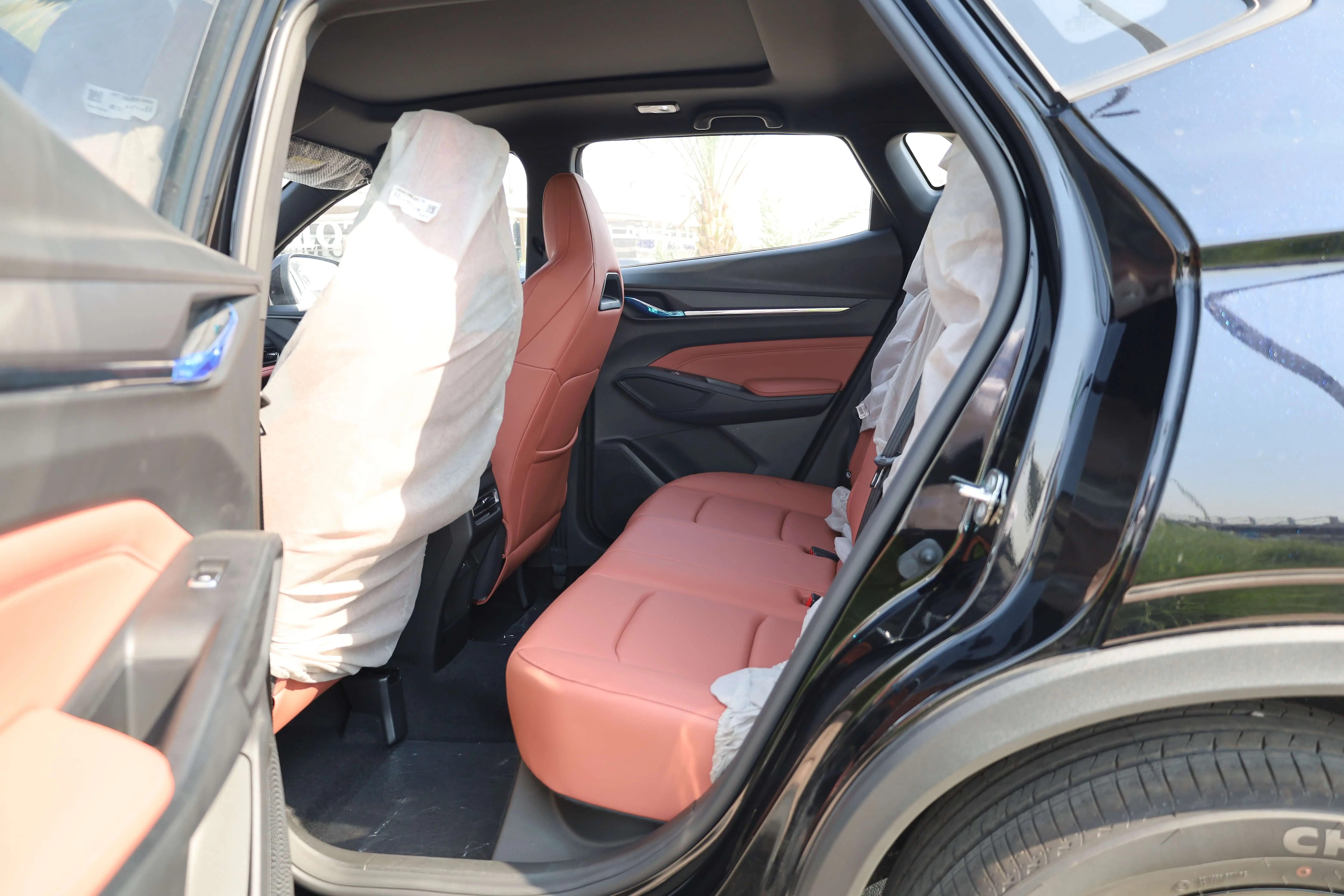 Changan X5 PLUS 1.5T DCT Exceed PRO 2026Model images