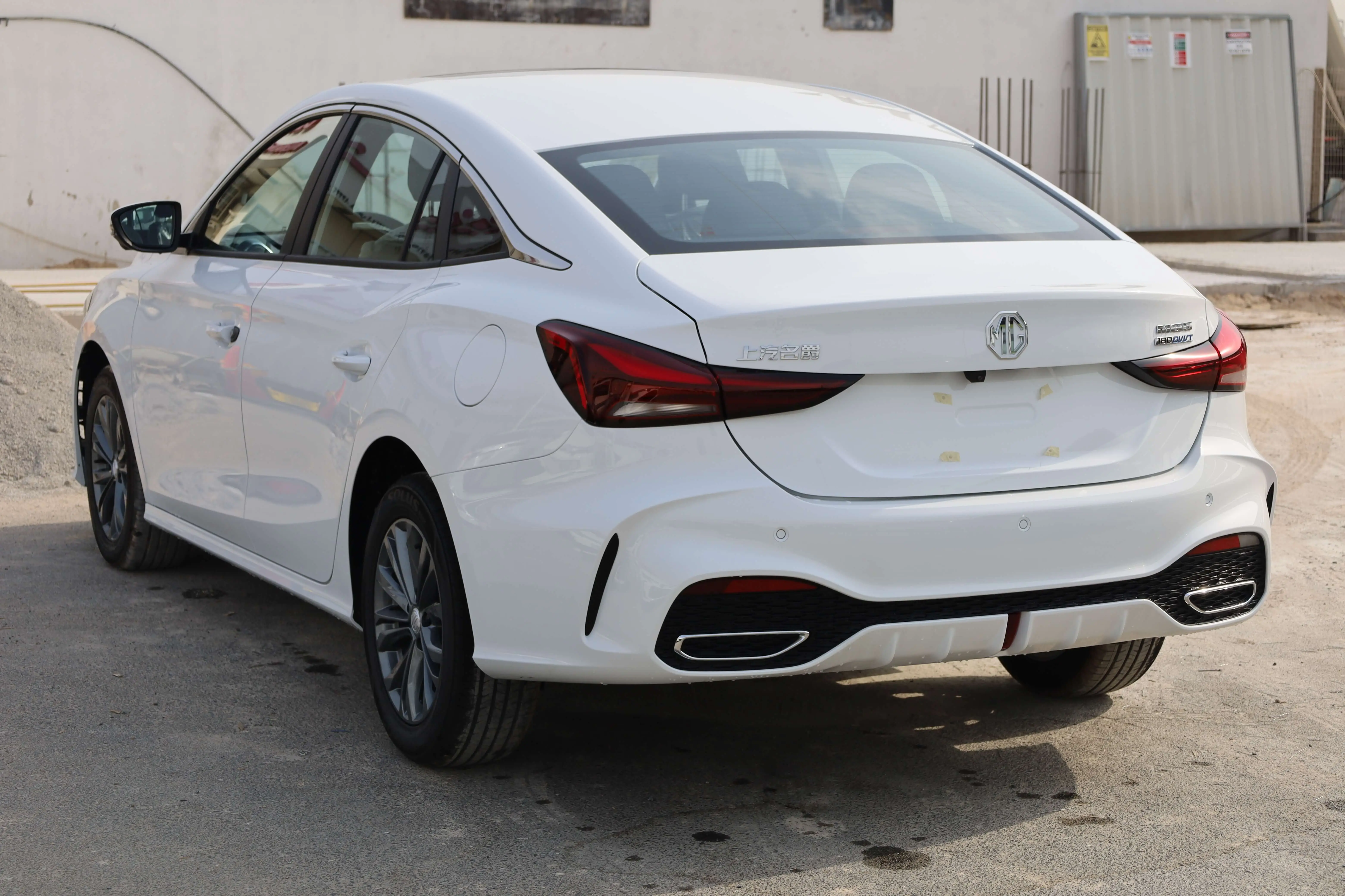 MG 5 1.5L LUXURY EDITION 2026 images