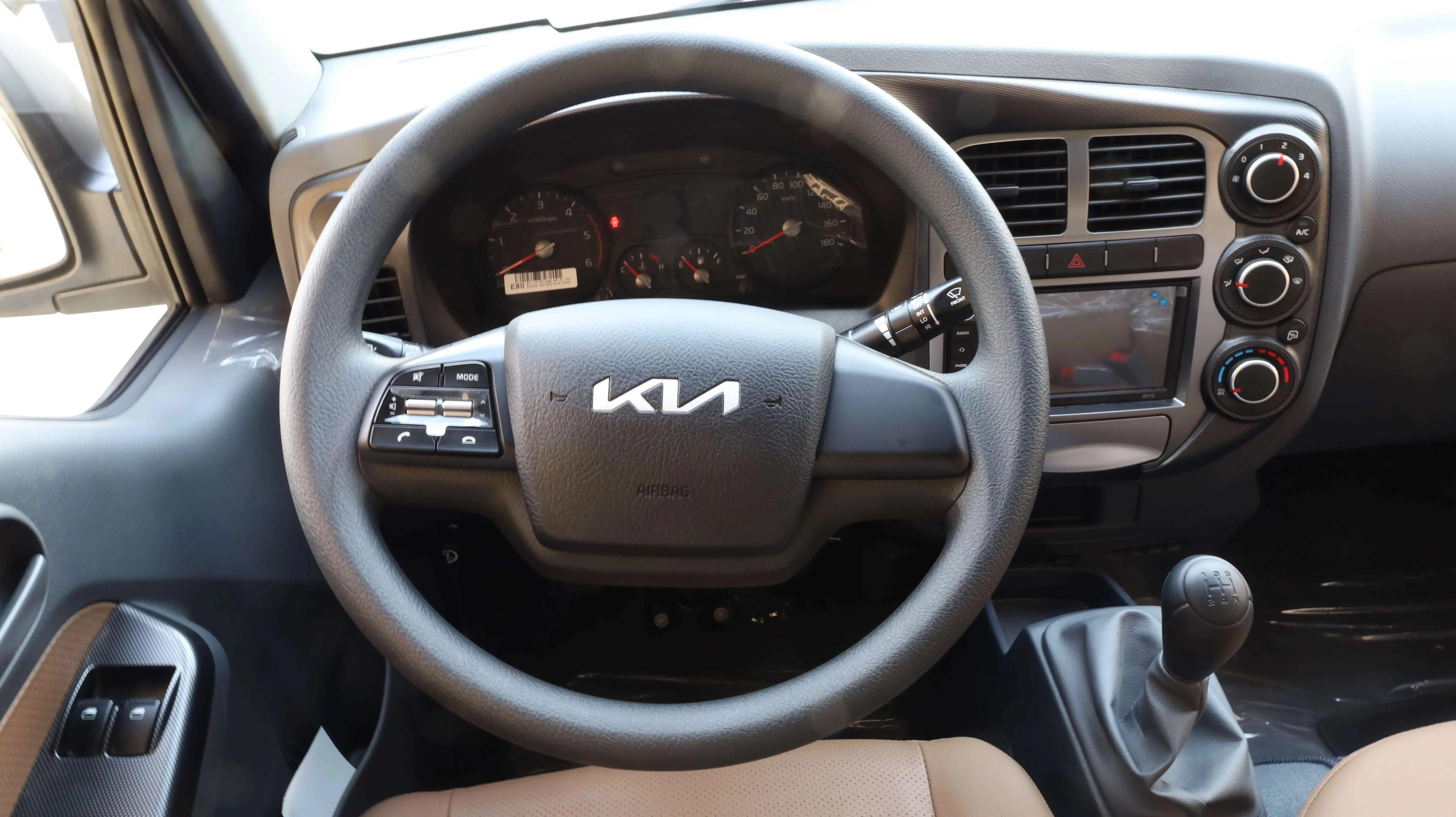 KIA K2700 DC 2.7L MT Diesel 2025 Model images