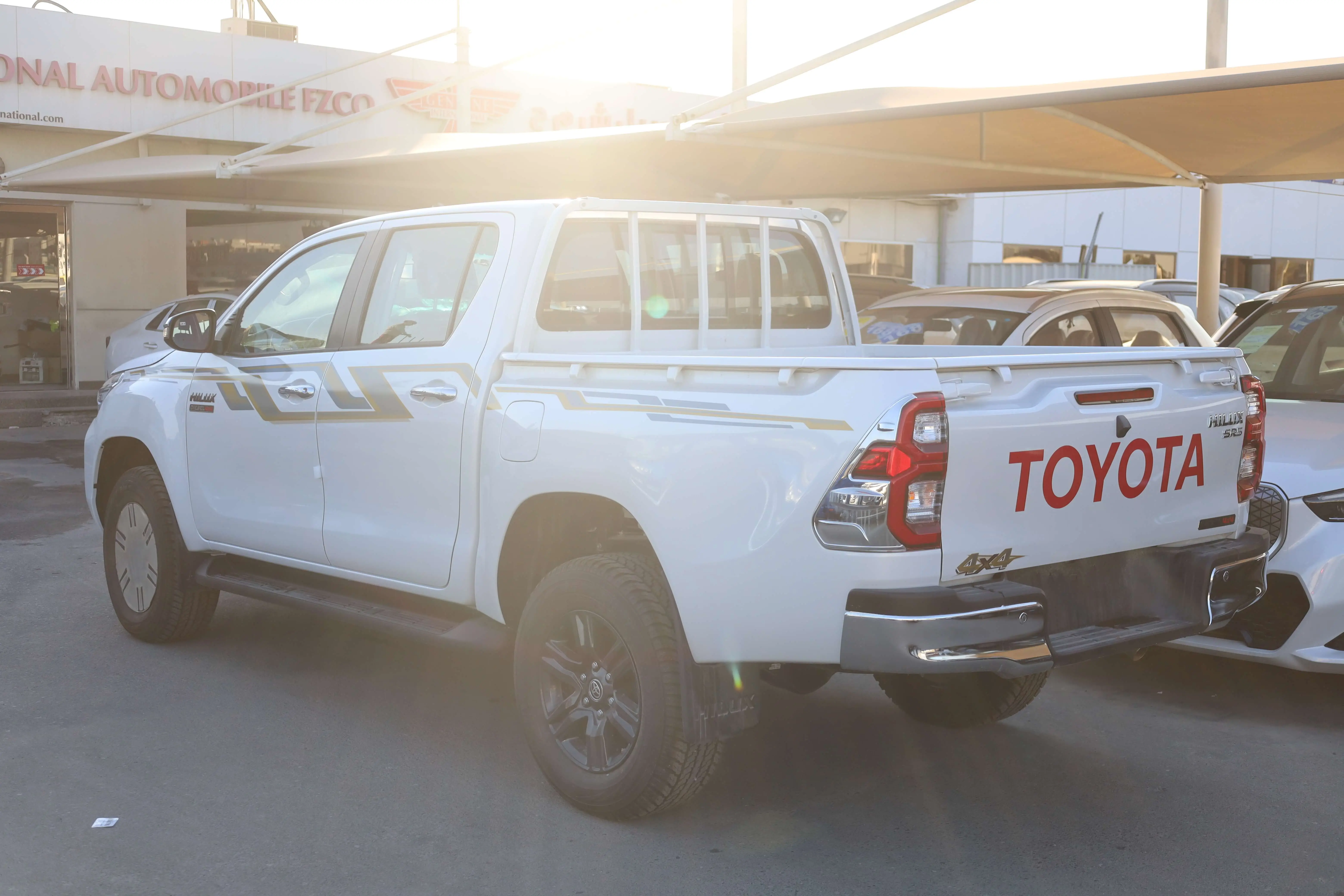 TOYOTA HILUX 2.4L DC DIESEL FULLOPTION 2025 MODEL images