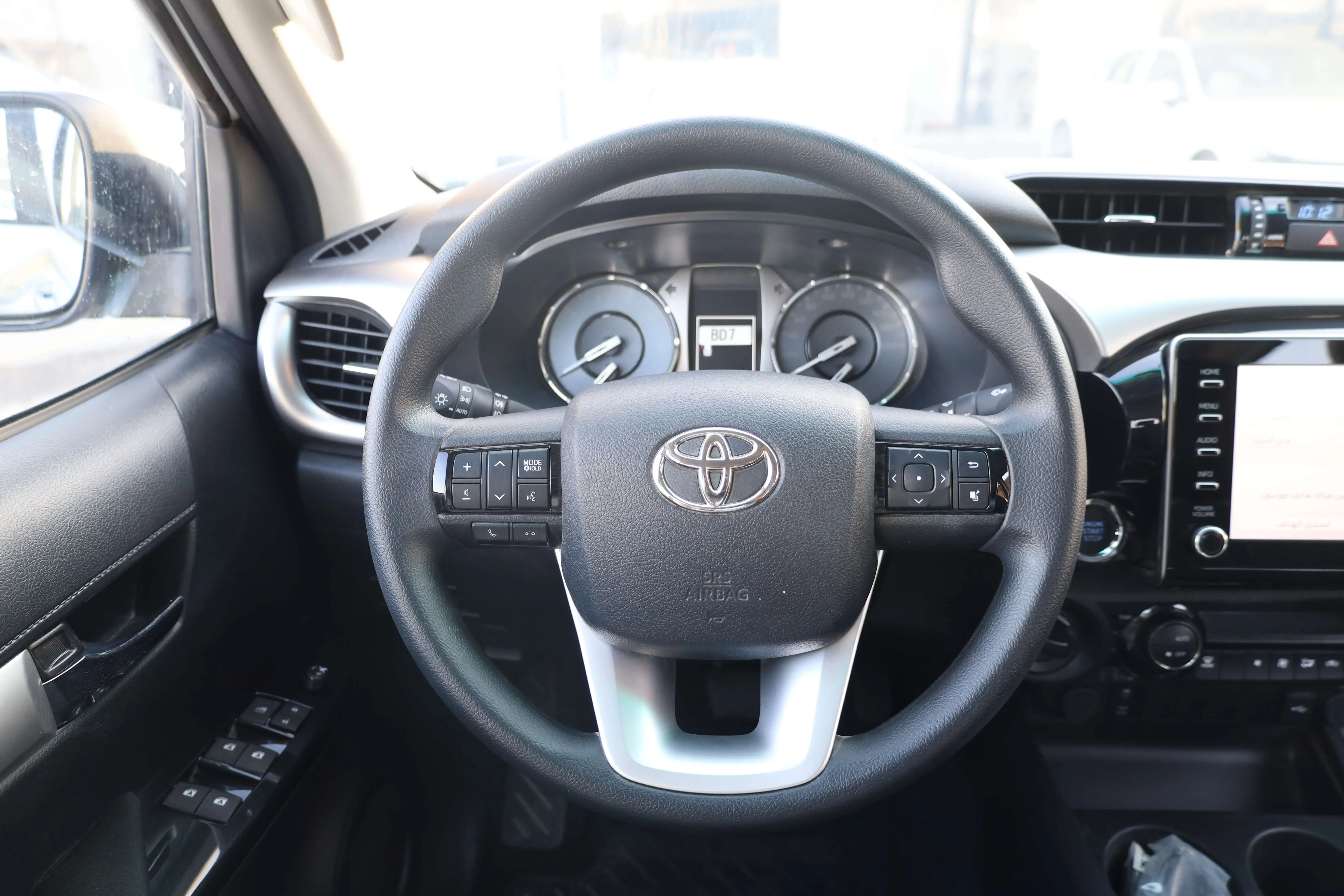 TOYOTA HILUX 2.4L DC DIESEL FULLOPTION 2025 MODEL images