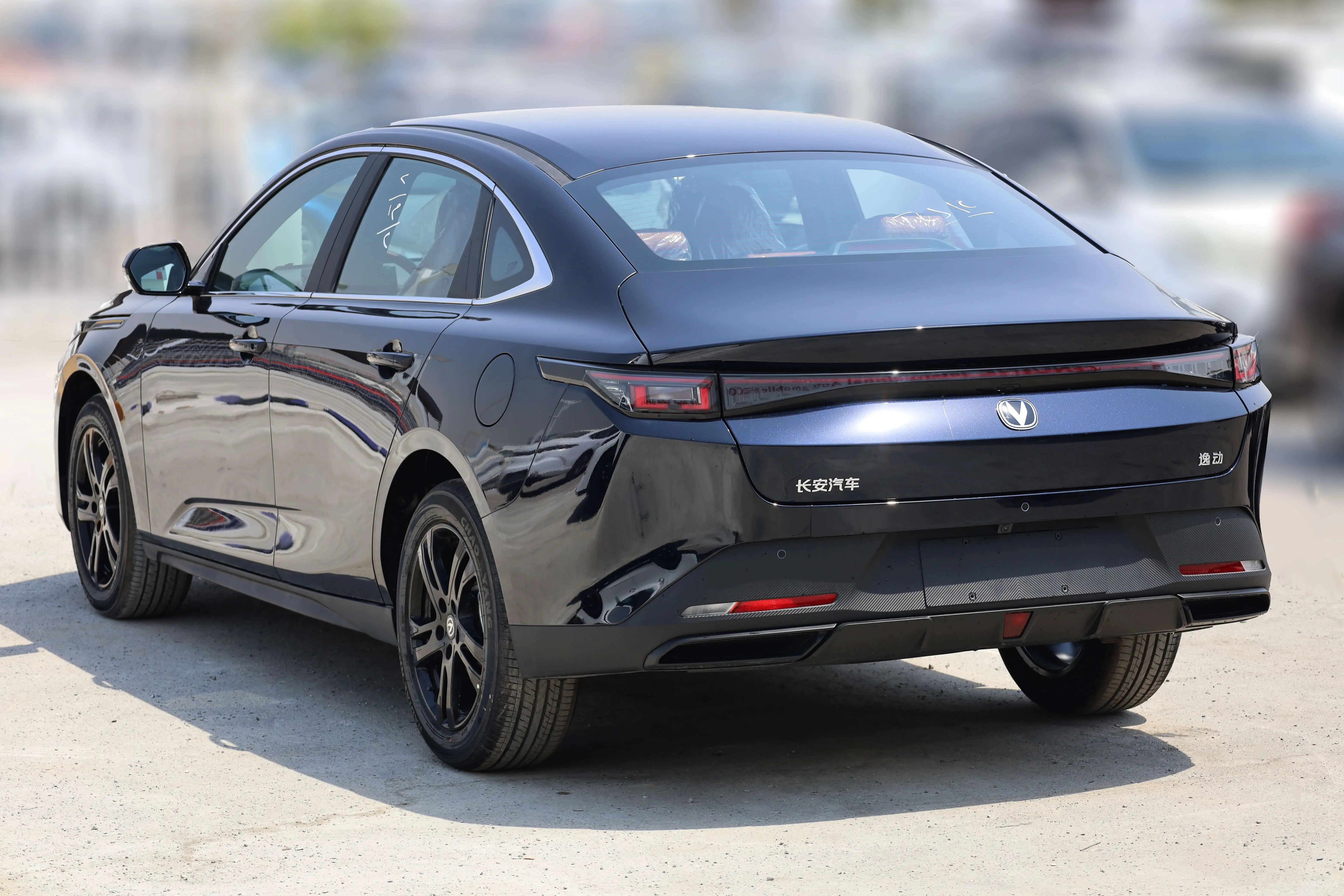 Changan EADO 1.5L PHEV 2026 Model images