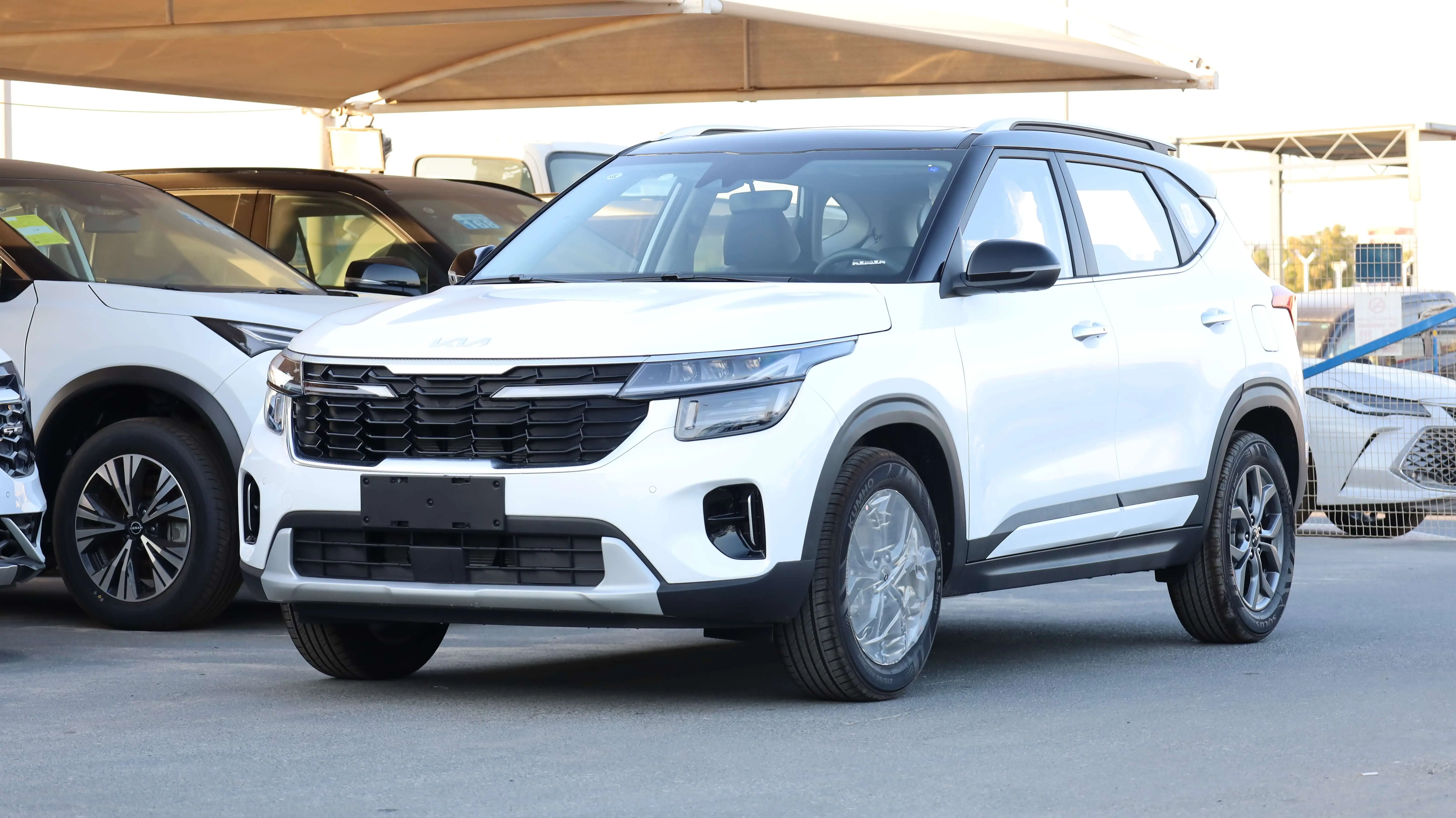 KIA SELTOS 1.5L LUXURY EDITION 2025 MODEL images