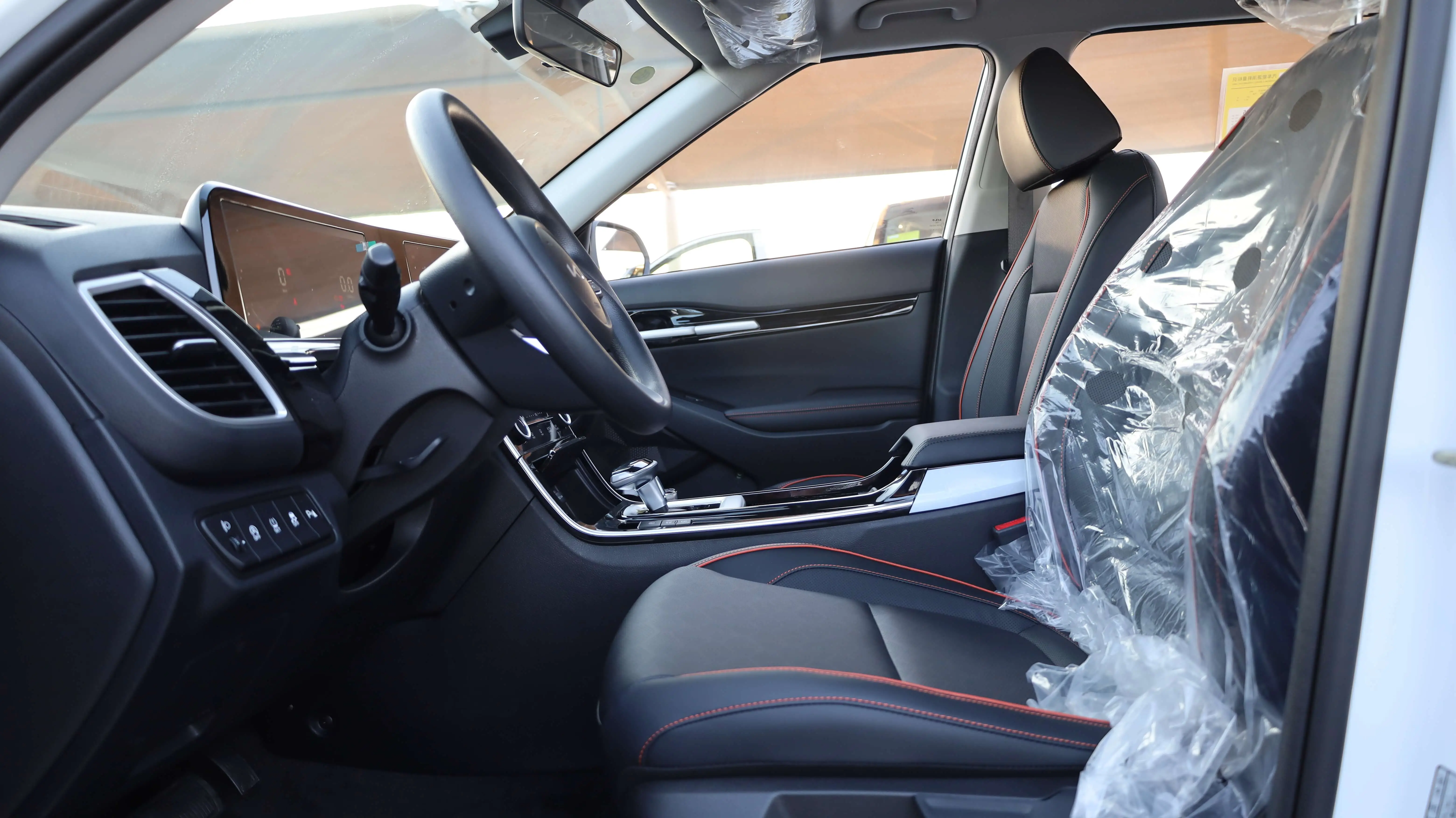 KIA SELTOS 1.5L LUXURY EDITION 2025 MODEL images